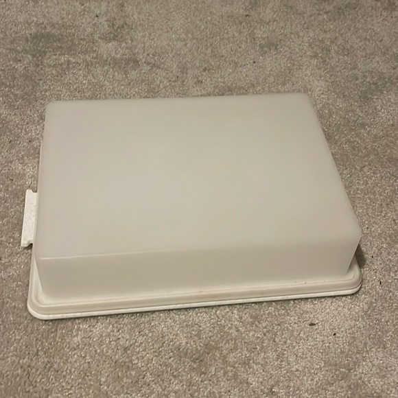 Tupperware rectangle cake taker - Picture 1 of 4